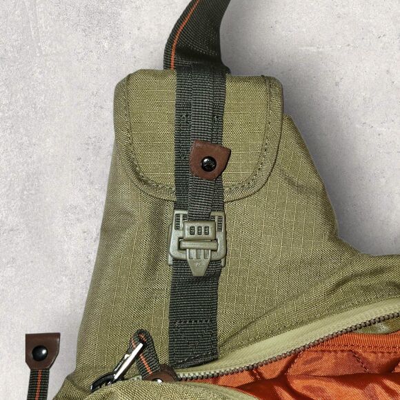 Eddie Bauer Adventurer Messenger Sling Laptop Bag Green Canvas, 14 Pockets, NWOT - Picture 5 of 9